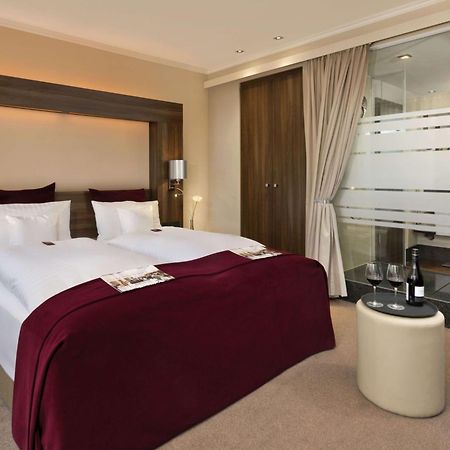 Flemings Hotel Frankfurt Main-Riverside Франкфурт-на-Майне Экстерьер фото