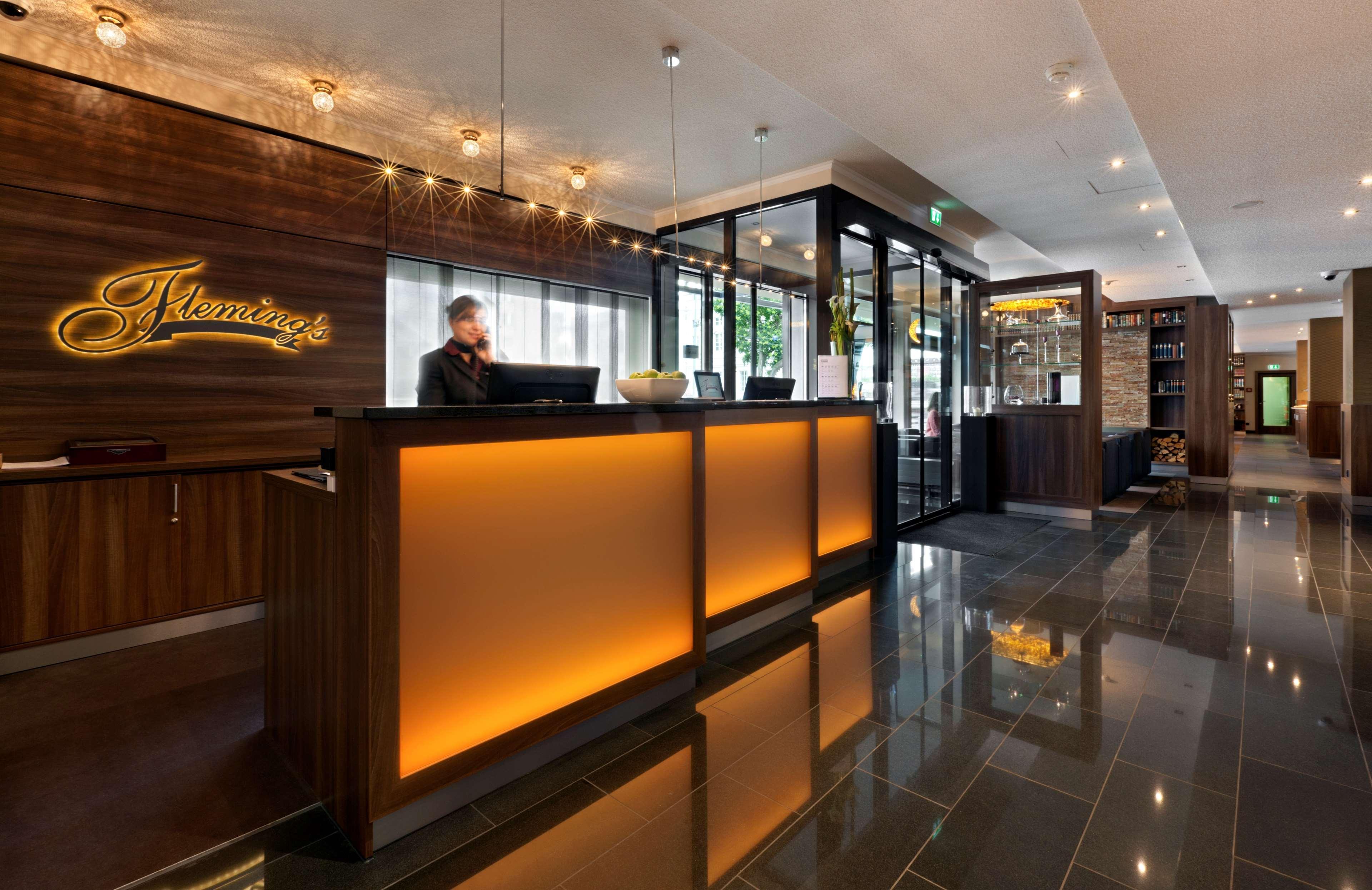 Flemings Hotel Frankfurt Main-Riverside Франкфурт-на-Майне Интерьер фото